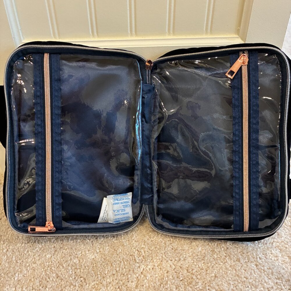 ✨New✨ SkinBetter Science Makeup & Skincare Accessory Velvet Travel Bag - Picture 5 of 7